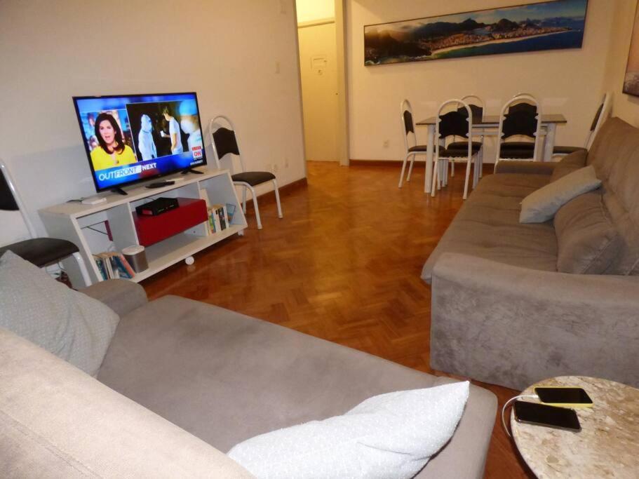In Rio With Parking Apartment *